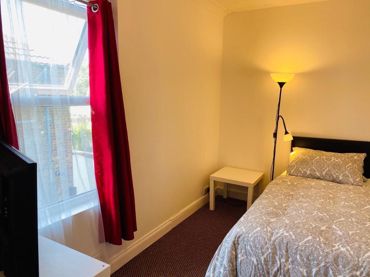 Shirley House 1, Guest House, Self Catering, Self Check In With Smart Locks, Use Of Fully Equipped Kitchen, Walking Distance To Southampton Central, Excellent Transport Links, Ideal For Longer Stays Exterior foto